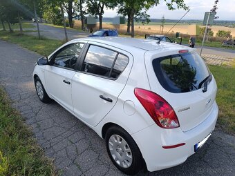 2014 Hyundai i20, 1,2i benzín, 59Tkm, původ ČR - 7