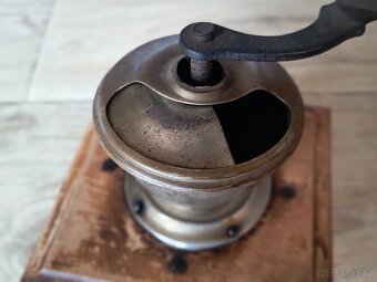 Mlýnek na kávu Garantiert Prima Geschmiedetes Mahlwerk - 7