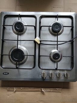 Digestoř, horkovzdušná trouba, plynová deska - 7