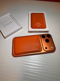 iPhone Leather Wallet ORANGE Find My 17Pro /Pro Max - 7