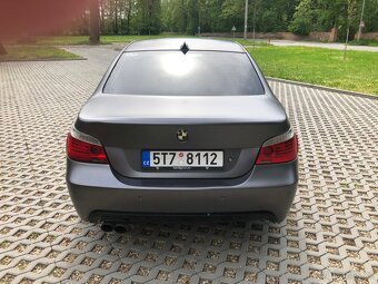 Bmw E60 V8 4.4i manuál - 7