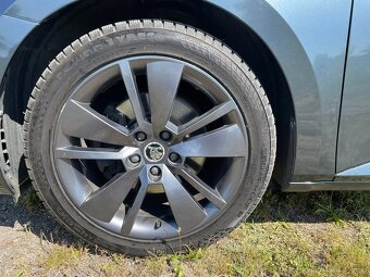 Škoda SUPERB III. kombi 2.0 tdi 140kw manuál - 7