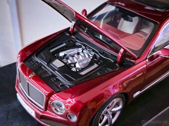 Bentley Mulsanne 1:18 Kyosho - 7