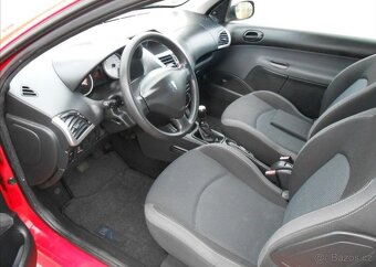 Peugeot 206 1,1 i 44 kW PLUS Serviska benzín - 7