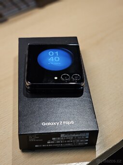 Prodám Samsung Galaxy Z Fold 5 - 7