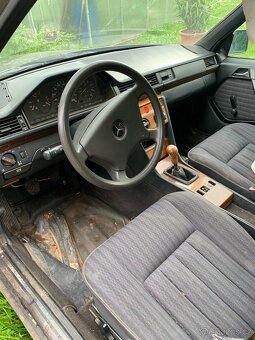 Mercedes Benz w124 250d - 7