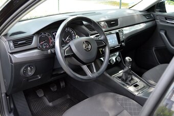 Škoda Superb 1.4 TSI Active kombi 25 000 km - 7