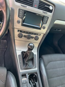 Prodám VW Golf 7 combi - 7
