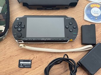 PSP Play Station Portable, kryty, hry - 7