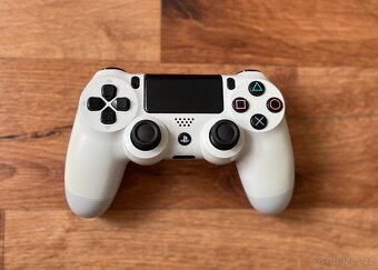 Sony Playstation 4 Pro 1TB (CUH-7216B) bílá - 7