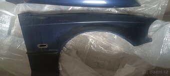 BMW E46 coupe díly BLATNÍKY, nárazník, dveře, lišty - 7