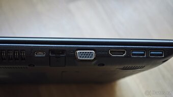 Acer Aspire E5-575 - 7