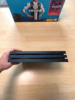 Playstation 4 PRO - 7