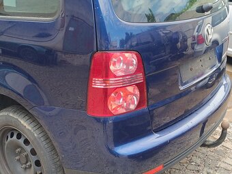 Volkswagen Touran kombi r.07 1.9 Díly - 7