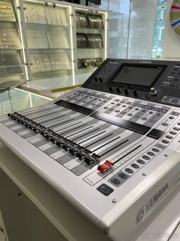 Yamaha TF-1 mixpult - 7