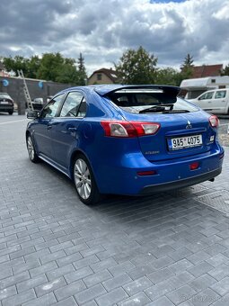 Mitsubishi lancer - 7