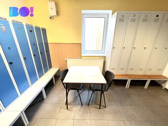 Pronájem kancelářských prostor s dílnou/skladem 181 m2, Ostr - 7