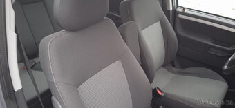 Opel Meriva 1.6 77Kw RV.2006 - náhradní díly - 7