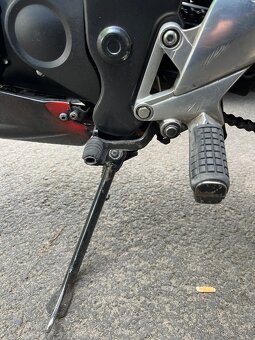 Honda CBR 125r - 7
