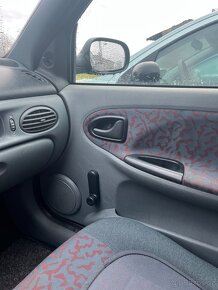 Renault Megane 1.4 8V - 7