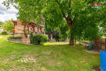 Prodej chalupy, 444 m², Dobev - 7