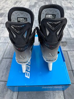 Brusle Bauer Vapor HyperLite 2 Int - 7
