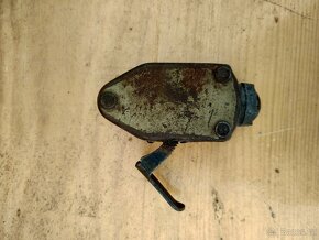 Stará ruční dynamo svítilna - 7