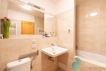 Prodej byt/apartmán 3+1 (67 m²) + 2 parkovací místa, Lipno n - 7