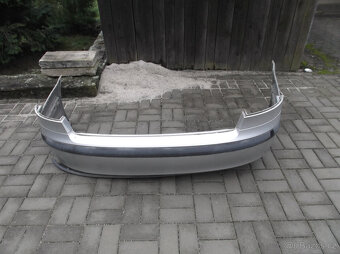 ŠKODA OCTAVIA 2 SVĚTLO-VÍKO-NÁRAZNÍKY A NÁHRADNÍ DÍLY - 7