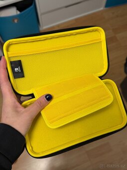 Nintendo Switch Lite s obalem - 7