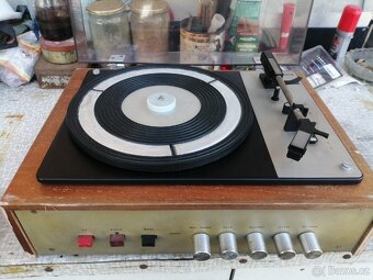 Prodam historicka radia - 7