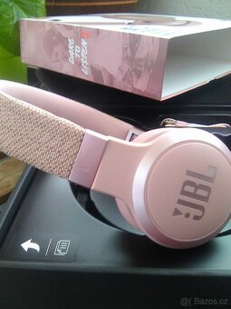 ezdrátová Bluetooth růžová nová sluchátka Live 460NC s JBL - 7