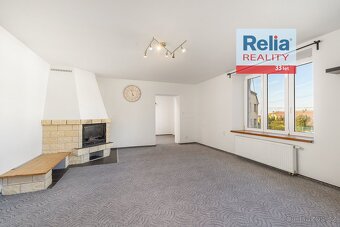 Prostorný dům s velkým potenciálem, 249 m2 - Polní Chrčice - 7
