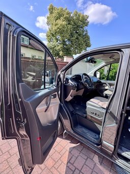 Ford Tourneo Custom Titanium 8. místné. - 7
