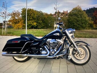 Harley-Davidson FLHRC Road King Classic - 7