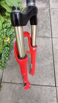 odpružená vidlice Rockshox Judy SL 26" - 7