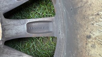 Alu kola 5x112 r 17 VW Passat b8 pneu 215/55R17 - 7