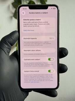 iPhone 11 Pro Max 512GB - 100% baterie - 7