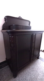 Starožitná komoda - 7