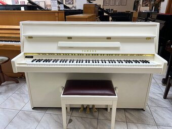 Bílá Yamaha B1 se zárukou 5 let, doprava zdarma. PRODÁNO - 7