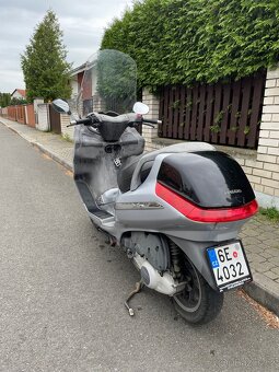 Piaggio X8 125 - 7