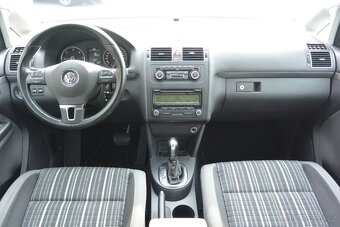 PRODÁM Volkswagen Touran 2.0TDi CROSS 125kW DSG - 7