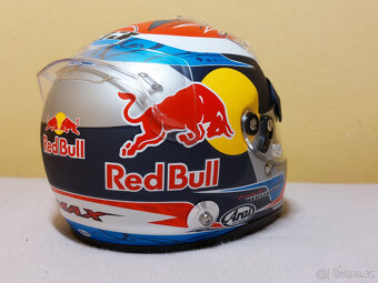 Predám Max Verstappen 2015 Toro Rosso F1 mini helma 1:2 - 7