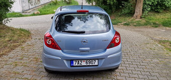 Opel Corsa D 1,2 16V 3dv, manuál, rok 2007 - 7