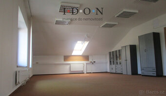 Pronájem 4 kanceláří Třinec centrum 179,83m² - 7