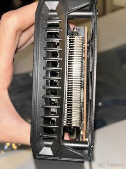 Sapphire Radeon RX 6600 PULSE - 7