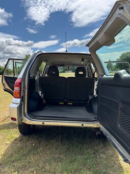 Toyota RAV4 - 7