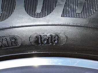 Original ALU kola VW Soho 17" 7J ET40 letní pneu 215/55/R17 - 7