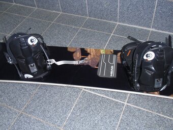 TOP SNOWBOARD HEAD SB 164 CM+VÁZÁNÍ HEAD 3 - 7