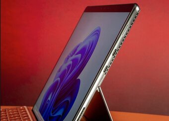 Surface Pro 8 i5 KOMPLET SET - TOP STAV, Baterie 96% - 7